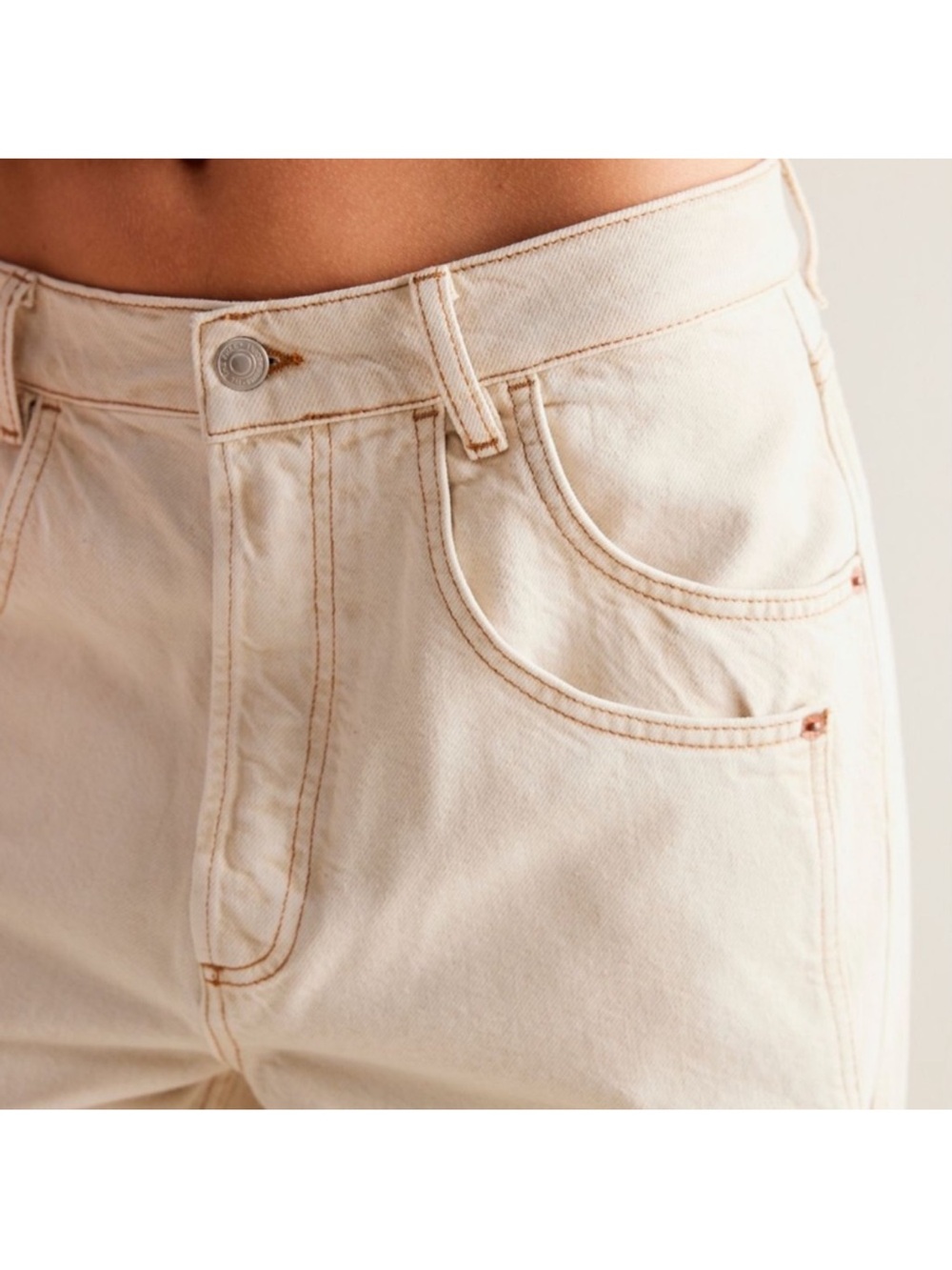 NWT Free People Final Countdown Cuffed Boyfriend Jeans in shade Big Ban - Picture 10 of 15
